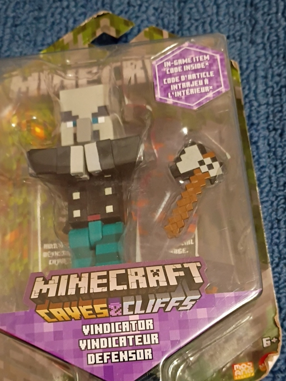 Minecraft Caves & Cliffs Vindicator - Picture 2 of 4